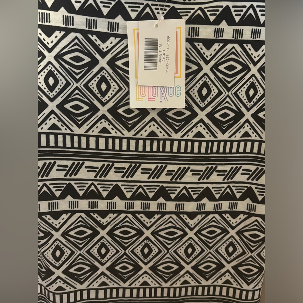 Lularoe Aztec Blk/Wht Christy Tee - Picture 6 of 6